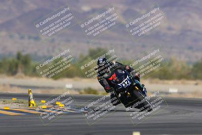 media/Nov-12-2023-SoCal Trackdays (Sun) [[5d1fba4e7d]]/Turn 14 (1035am)/